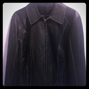 Women’s leather jacket